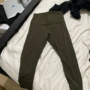 High waisted cropped, Lululemon yoga pants